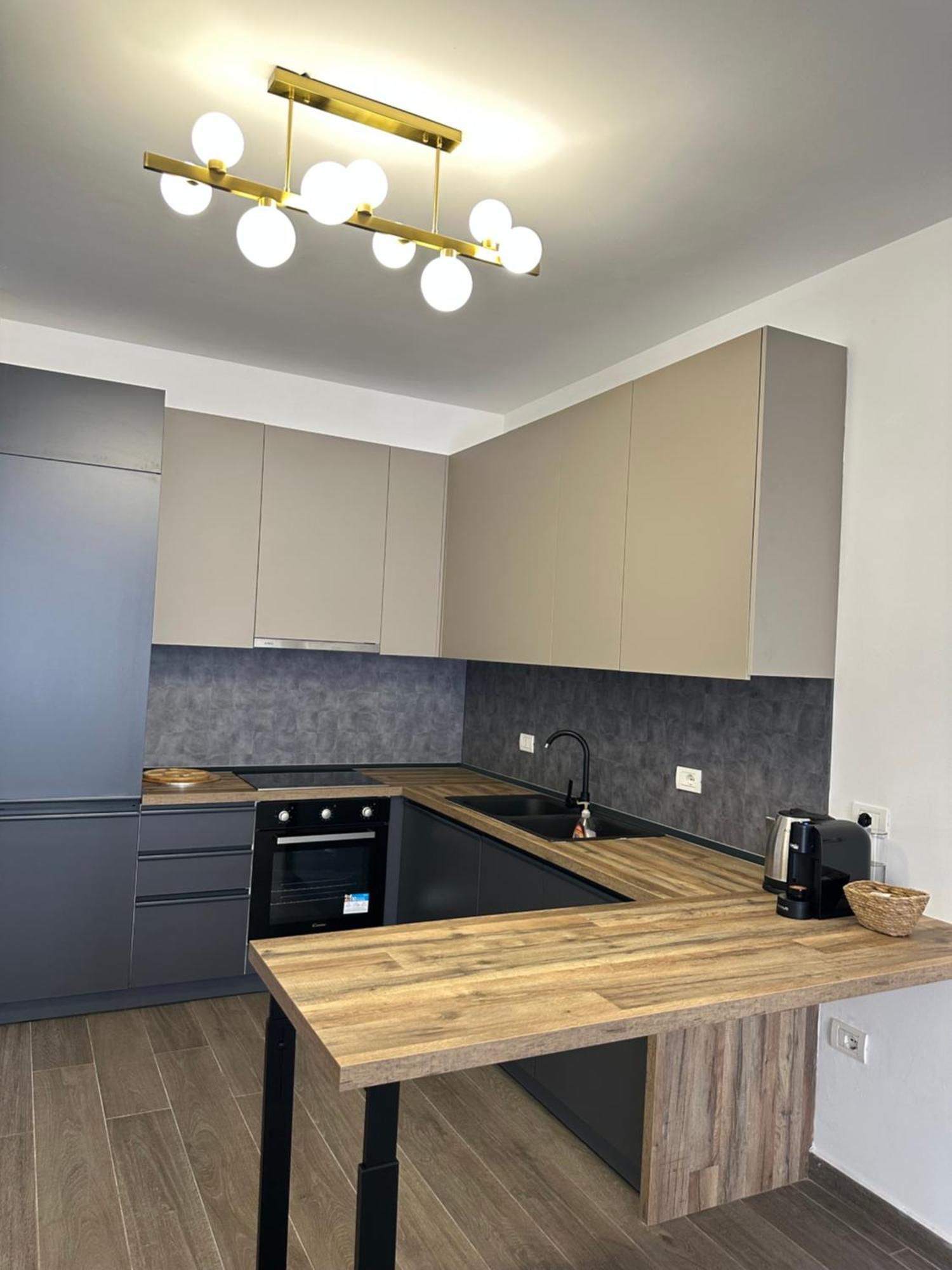 Free Parking Skanderbeg Square - Spacious Central Apartment Tirana Exterior foto